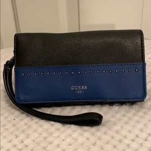 Guess Wallet/Wristlet